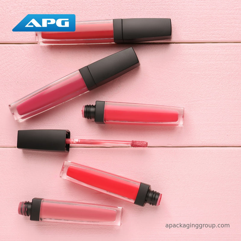 How Each Lip Gloss Component Contributes to Quality and Performance in Beauty Products