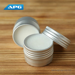 What are the benefits of using aluminum packaging for cosmetics?