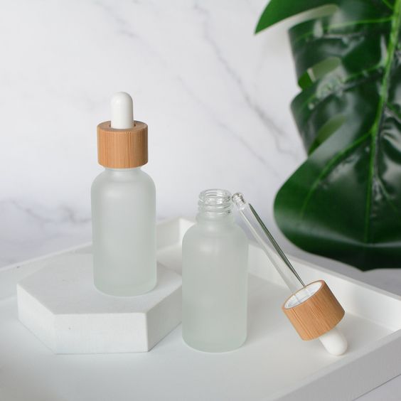 Key Reasons to Incorporate Bamboo Glass Dropper Bottles into Your Skincare Packaging Strategy