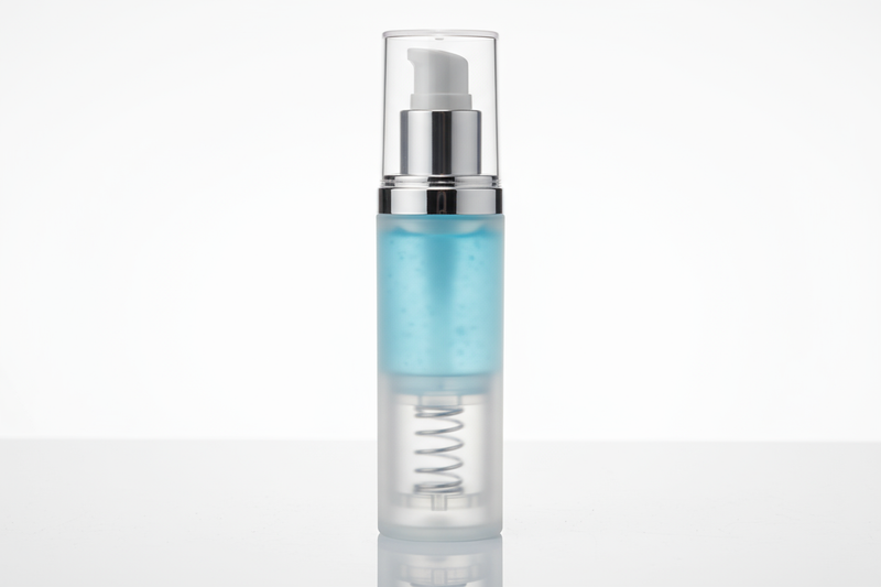 Why is there no straw or dip tube in airless pump bottles?