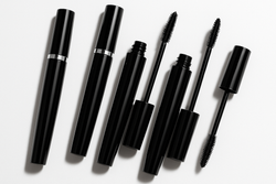 Are mascara tubes considered airtight?