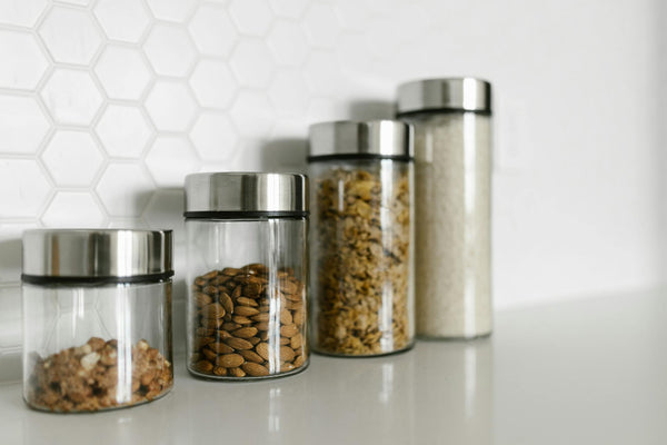 How to sterilize jars with metal lids?